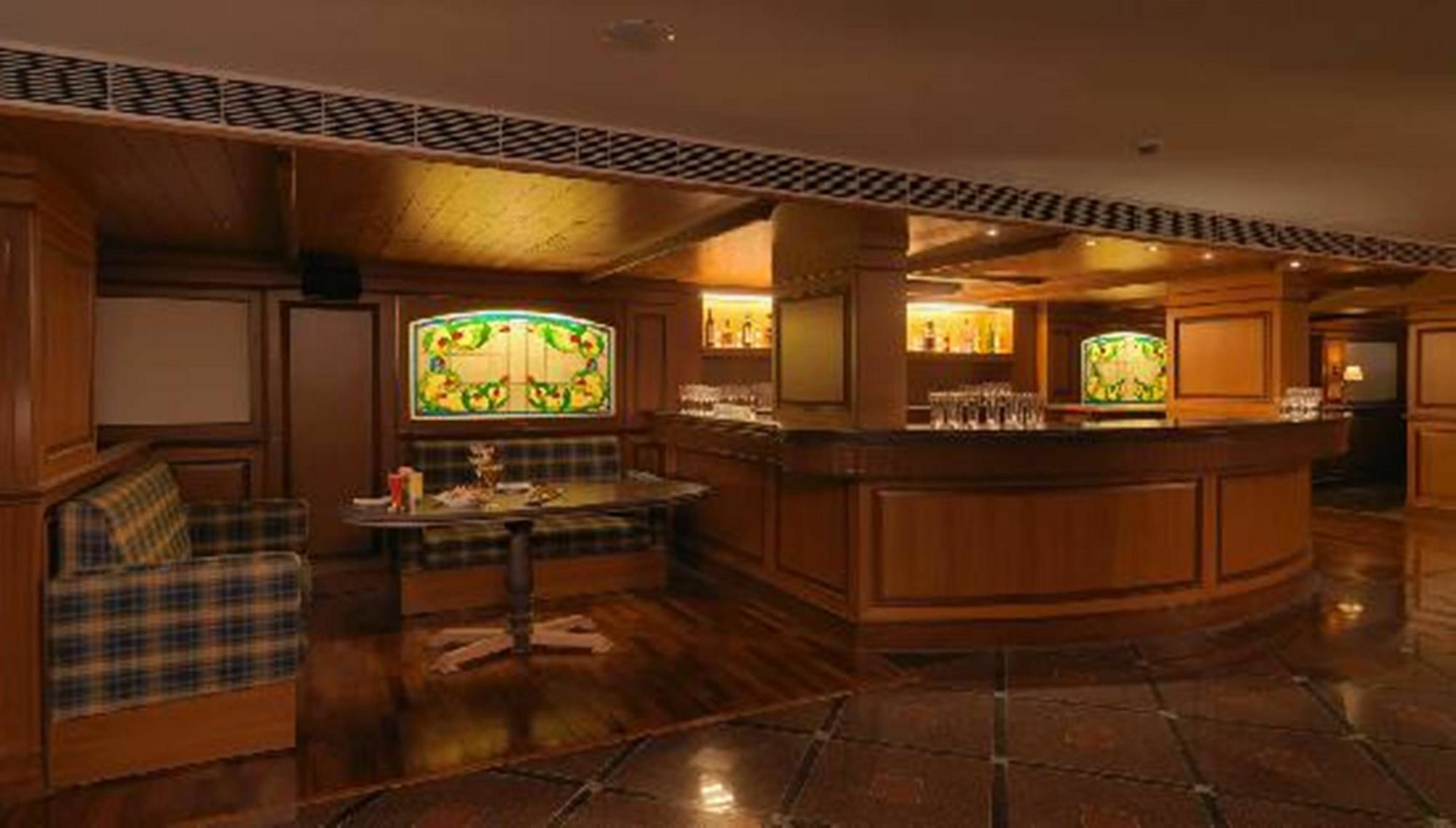 Royal Orchid Central, Shimoga Restaurant foto